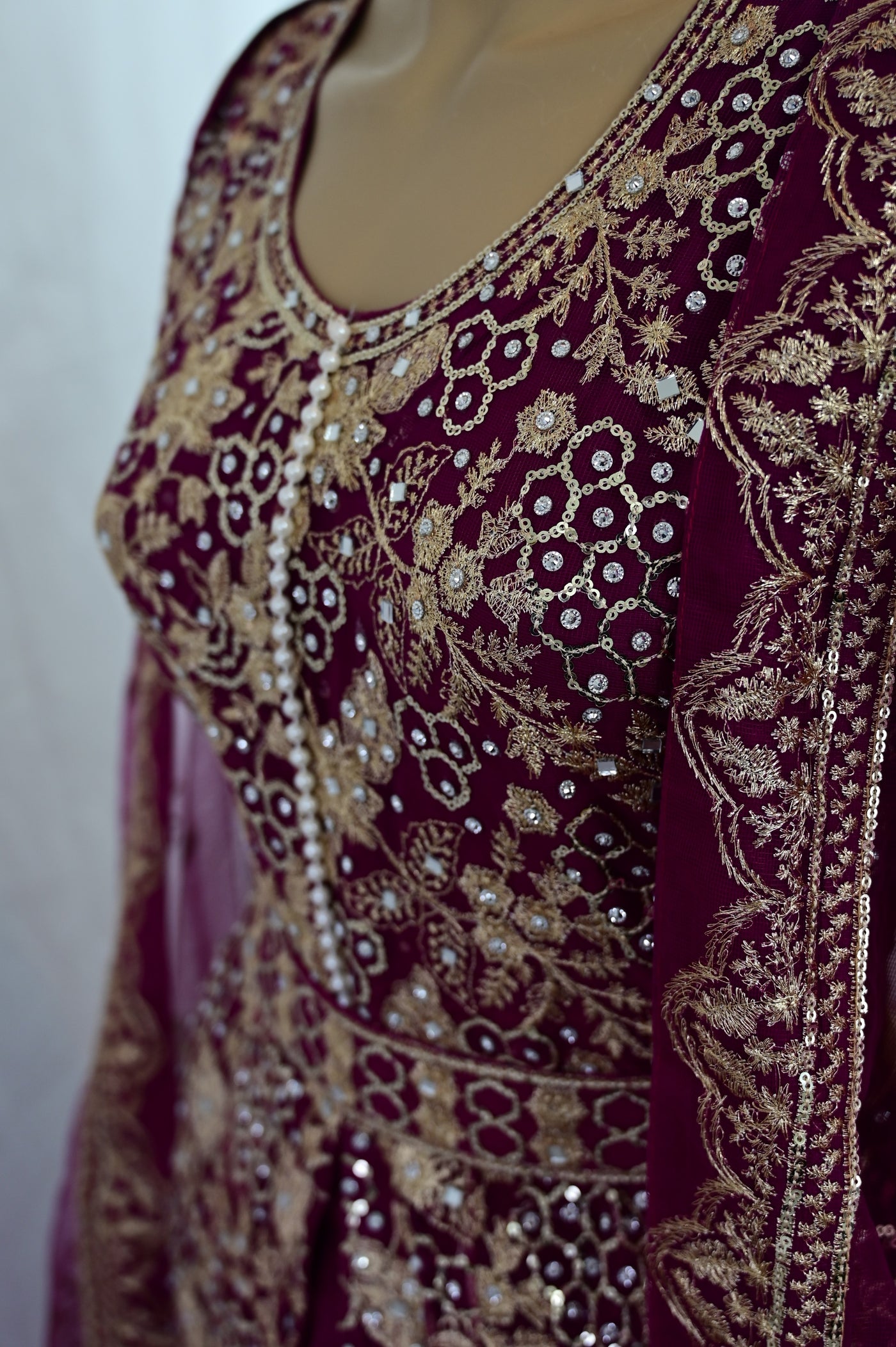 Full Long maxi dress in net | Magenta Pink