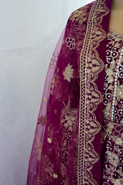 Full Long maxi dress in net | Magenta Pink