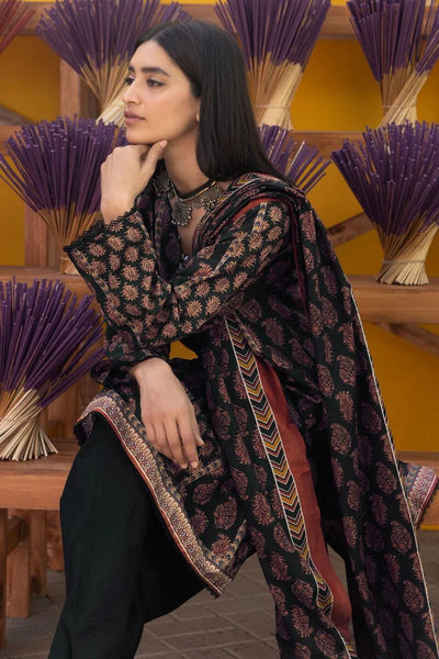 Khaadi-Lawn-suit-in-black