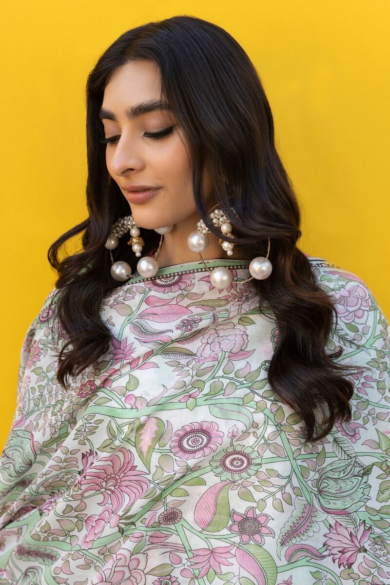 Khaadi-Lawn-suit-in-light-green