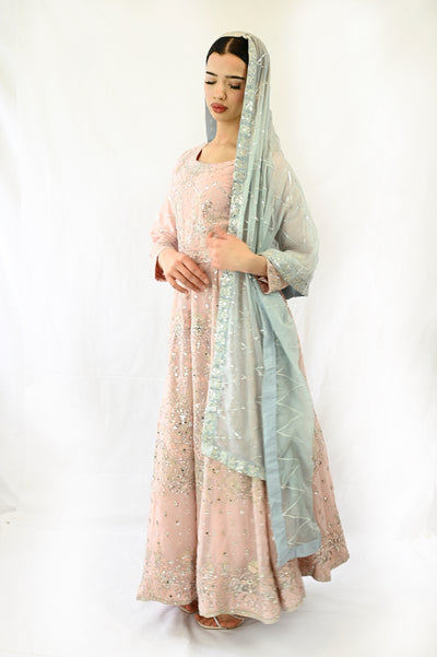 maxi-dress-in-baby-pink