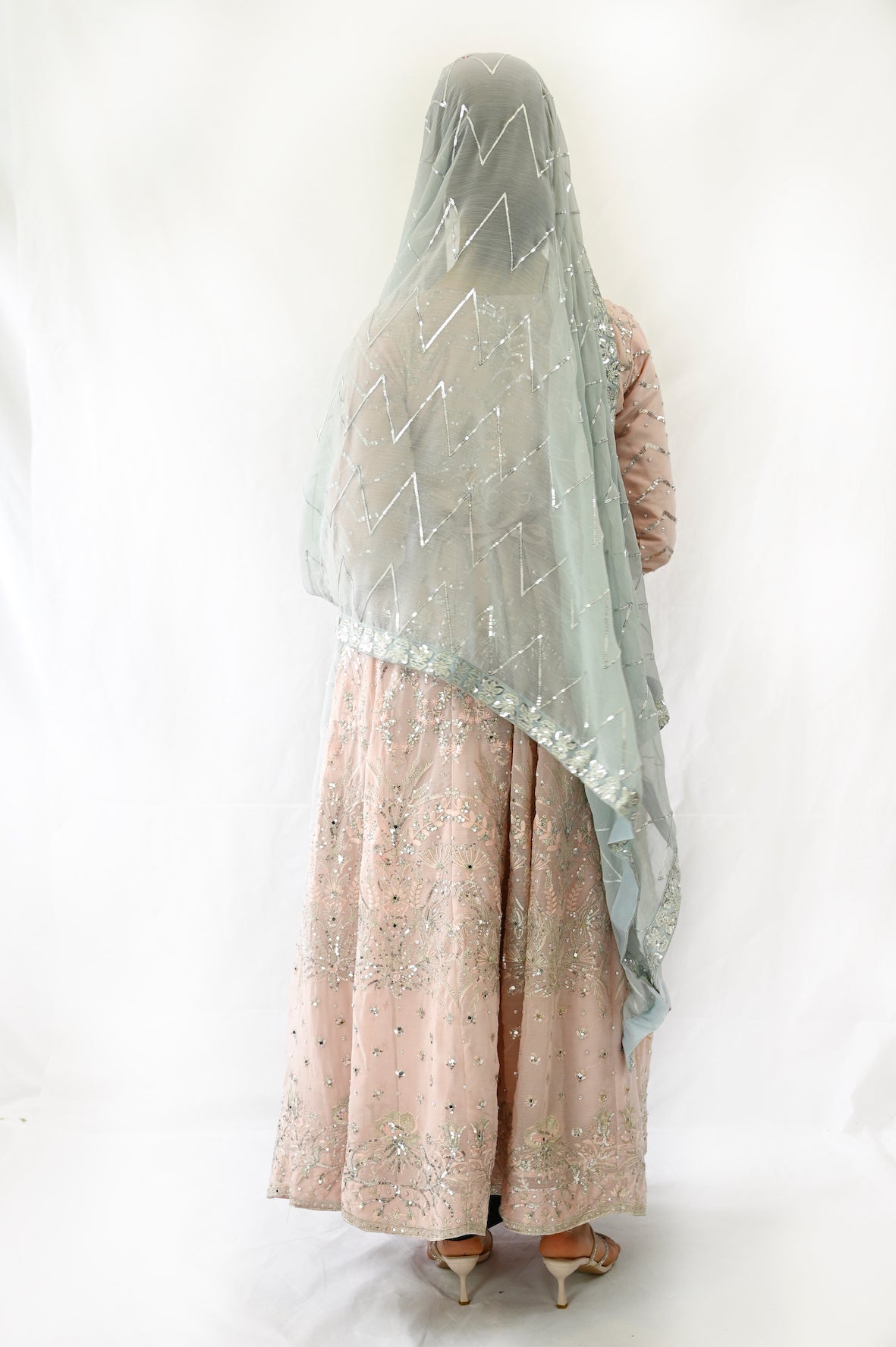 maxi-dress-in-baby-pink