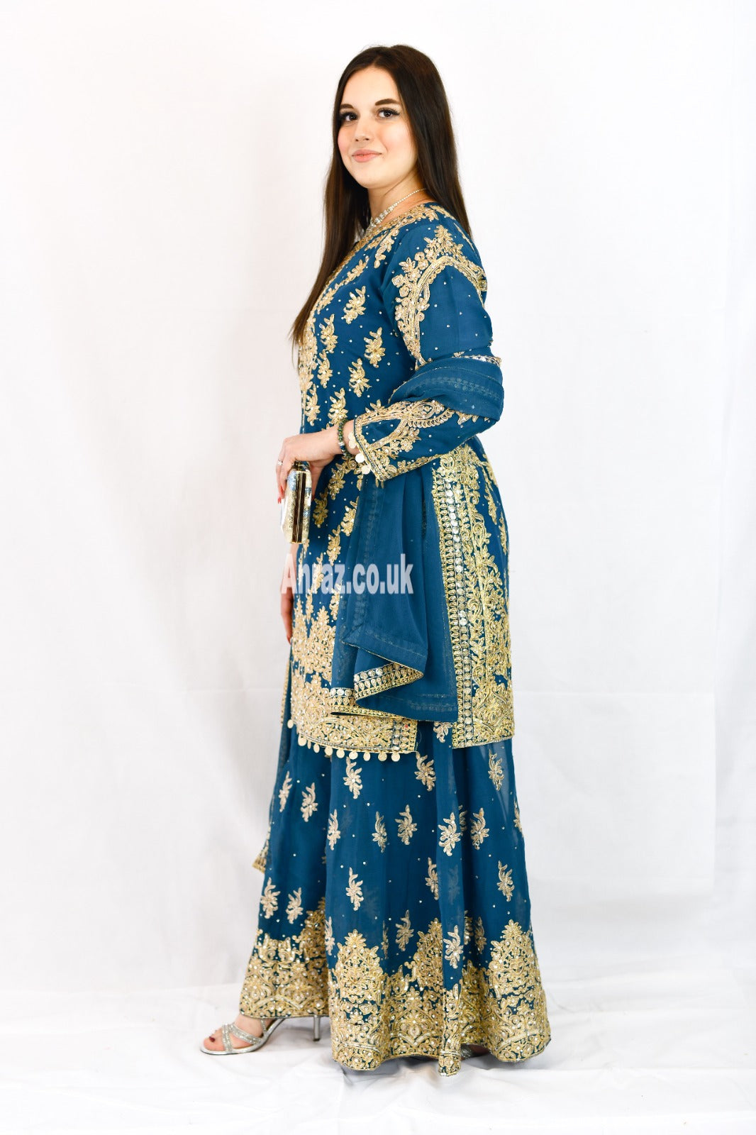 sharara-suit-pakistani-wedding-teal-side-look